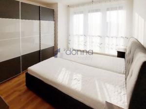 Pronájem bytu 3+kk, Praha, Thomasova, 87 m2