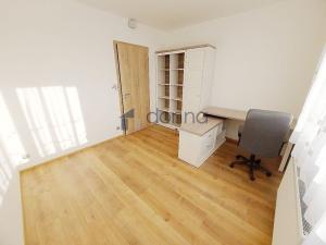 Pronájem bytu 3+kk, Praha, Thomasova, 87 m2