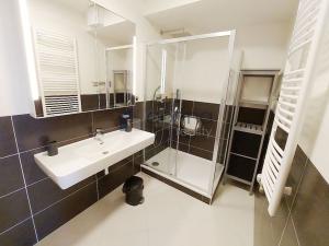 Pronájem bytu 3+kk, Praha, Thomasova, 87 m2