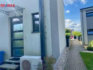 Pronájem rodinného domu, Mukařov - Srbín, Bezová, 74 m2