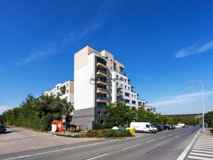 Prodej bytu 2+kk, Praha - Hlubočepy, Geologická, 47 m2