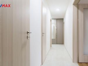 Pronájem bytu 3+kk, Praha - Háje, Sochorcova, 76 m2