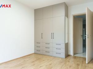 Pronájem bytu 3+kk, Praha - Háje, Sochorcova, 76 m2