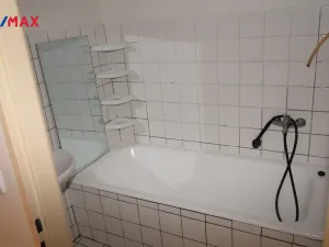 Pronájem bytu 1+1, Písek - Vnitřní Město, Chelčického, 31 m2