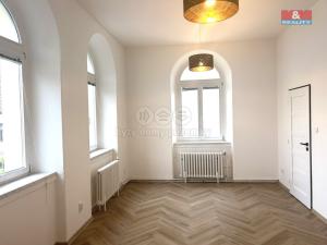Pronájem bytu 2+kk, Hrádek nad Nisou, Horní náměstí, 45 m2