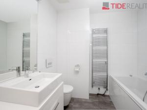 Pronájem bytu 2+kk, Praha, U staré pošty, 62 m2