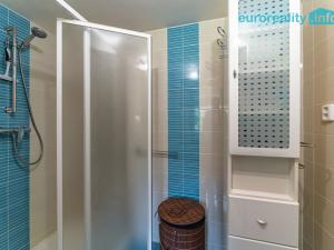 Prodej rodinného domu, Pomezí nad Ohří, 150 m2