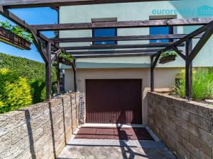 Prodej rodinného domu, Pomezí nad Ohří, 150 m2