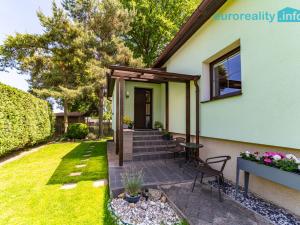 Prodej rodinného domu, Pomezí nad Ohří, 150 m2