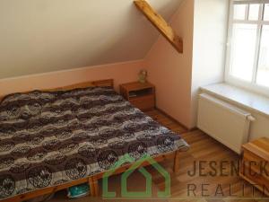 Pronájem bytu 2+kk, Žulová, Josefské náměstí, 62 m2