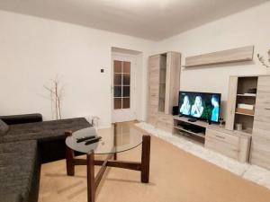 Pronájem bytu 2+1, Valašské Meziříčí, Nerudova, 64 m2