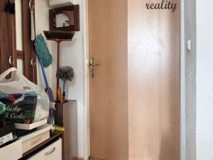 Prodej bytu 2+kk, Karlovy Vary - Drahovice, Stará Kysibelská, 35 m2
