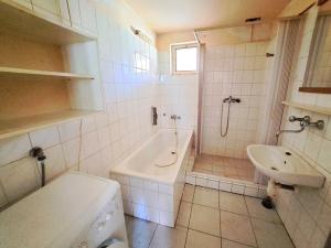 Prodej rodinného domu, Tečovice, 240 m2