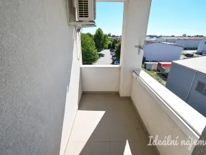Pronájem bytu 2+kk, Brno, Langrova, 40 m2