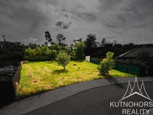 Prodej pozemku pro bydlení, Močovice, 2044 m2