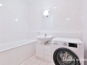 Pronájem bytu 1+kk, Brno, Molákova, 39 m2