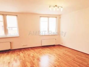 Pronájem bytu 1+kk, Praha - Stodůlky, Tlumačovská, 36 m2