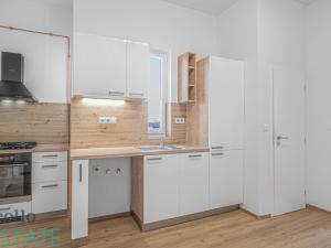 Prodej bytu 2+1, Plzeň, Koterovská, 62 m2