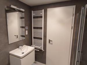 Pronájem bytu 2+kk, Praha - Háje, Výstavní, 51 m2