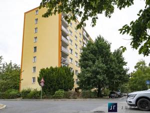 Prodej bytu 2+1, Praha - Kamýk, Zárubova, 68 m2