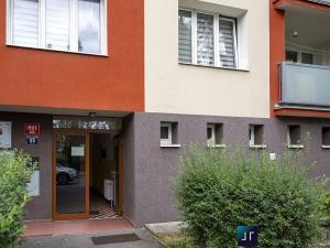 Prodej bytu 2+1, Praha - Kamýk, Zárubova, 68 m2