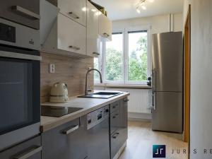 Prodej bytu 2+1, Praha - Kamýk, Zárubova, 68 m2