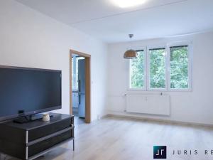 Prodej bytu 2+1, Praha - Kamýk, Zárubova, 68 m2