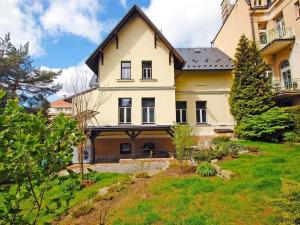 Prodej rodinného domu, Jablonec nad Nisou, Průmyslová, 300 m2