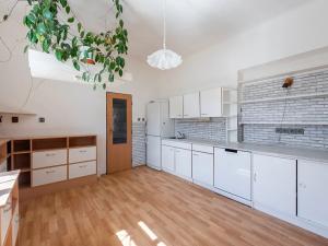 Prodej rodinného domu, Praha - Kobylisy, Přemyšlenská, 110 m2