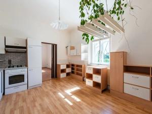 Prodej rodinného domu, Praha - Kobylisy, Přemyšlenská, 110 m2