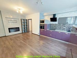 Pronájem bytu 3+kk, Praha - Vysočany, 66 m2