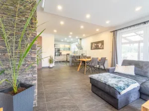 Prodej rodinného domu, Rožmitál pod Třemšínem - Zalány, 180 m2