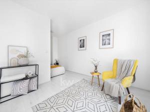 Prodej bytu 1+kk, Praha - Horní Měcholupy, Padovská, 35 m2