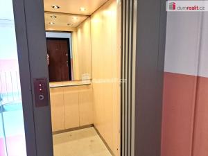 Prodej bytu 3+1, Ústí nad Labem - Krásné Březno, Vojanova, 79 m2