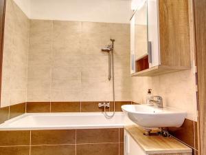 Pronájem bytu 2+kk, Kvasiny, 58 m2