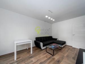 Pronájem bytu 2+kk, Milovice - Mladá, Braniborská, 48 m2