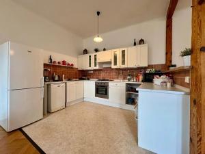 Pronájem bytu 3+kk, Praha - Smíchov, Na Skalce, 78 m2