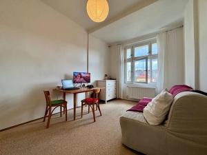 Pronájem bytu 3+kk, Praha - Smíchov, Na Skalce, 78 m2