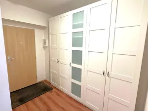 Pronájem bytu 3+kk, Klecany, V Honech, 58 m2
