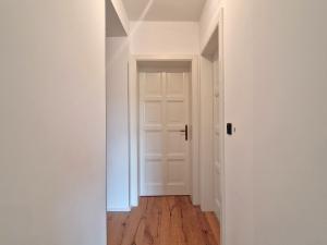 Pronájem bytu 3+1, Praha - Braník, Branická, 192 m2