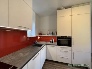 Pronájem bytu 2+1, Praha - Smíchov, Na Konvářce, 77 m2