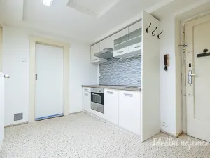 Pronájem bytu 2+kk, Praha - Libeň, Pivovarnická, 49 m2