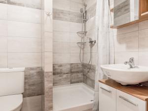 Pronájem bytu 2+kk, Milovice - Mladá, Kaštanová, 44 m2
