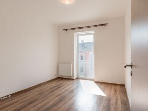 Pronájem bytu 2+kk, Milovice - Mladá, Kaštanová, 44 m2