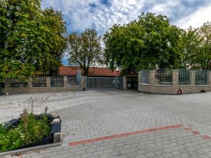 Pronájem bytu 2+kk, Milovice - Mladá, Kaštanová, 44 m2