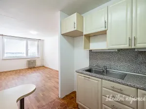 Pronájem bytu 2+kk, Praha - Černý Most, Doležalova, 45 m2