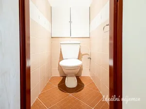 Pronájem bytu 2+kk, Praha - Černý Most, Doležalova, 45 m2