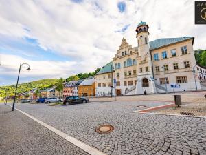 Prodej bytu 2+kk, Jáchymov, náměstí Republiky, 38 m2