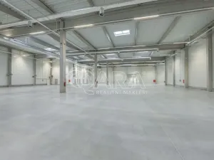 Pronájem skladu, Divišov, 2398 m2