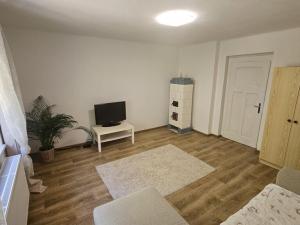 Pronájem bytu 1+1, Příbram - Příbram I, Charvátova, 44 m2
